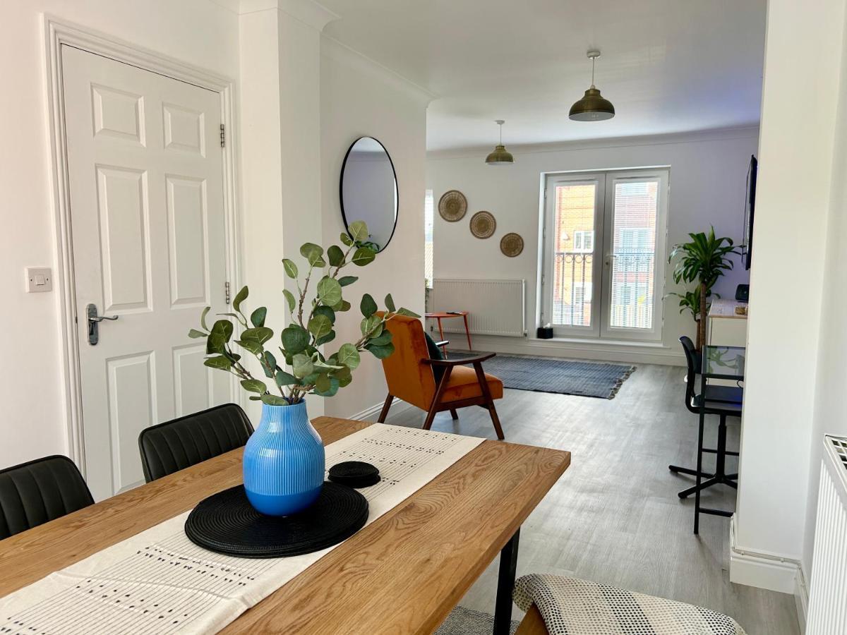The Town House, Whole House Suitable For Contractors And Families 哈波罗集市 外观 照片