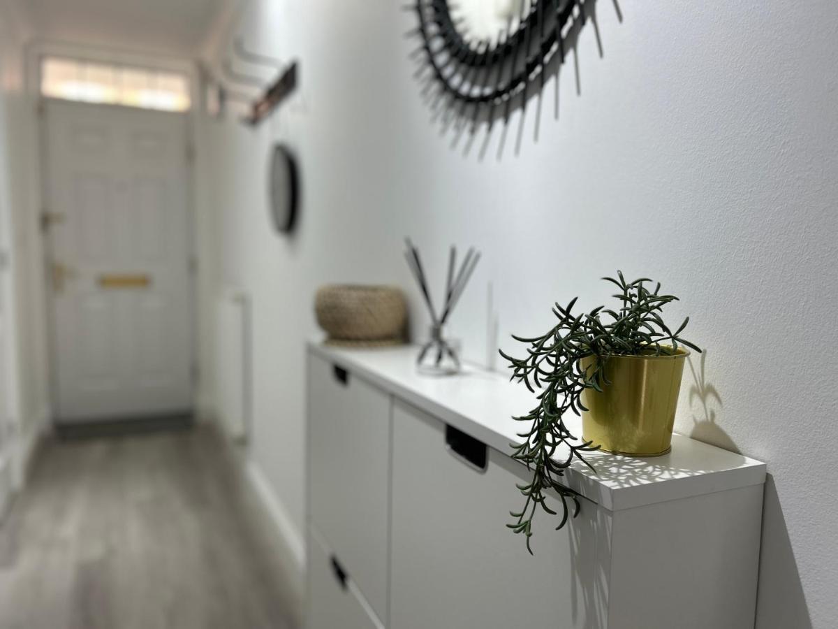 The Town House, Whole House Suitable For Contractors And Families 哈波罗集市 外观 照片